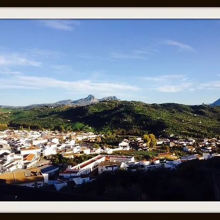 La Carrihuela Country house *