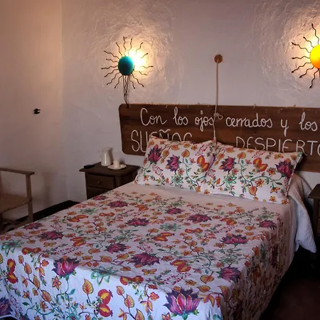 La Carrihuela Country house *